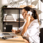 Merajut Malam dengan Tenang